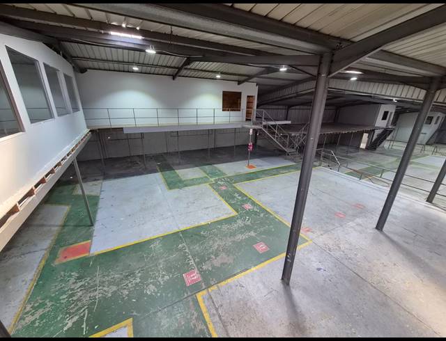 600M² WAREHOUSE TO LET IN WADEVILLE